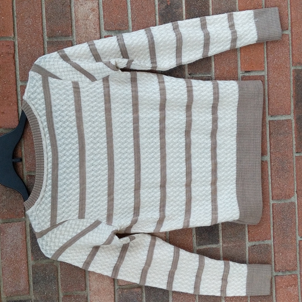 Forever 21 Sweater Size SP - Picture 4 of 9